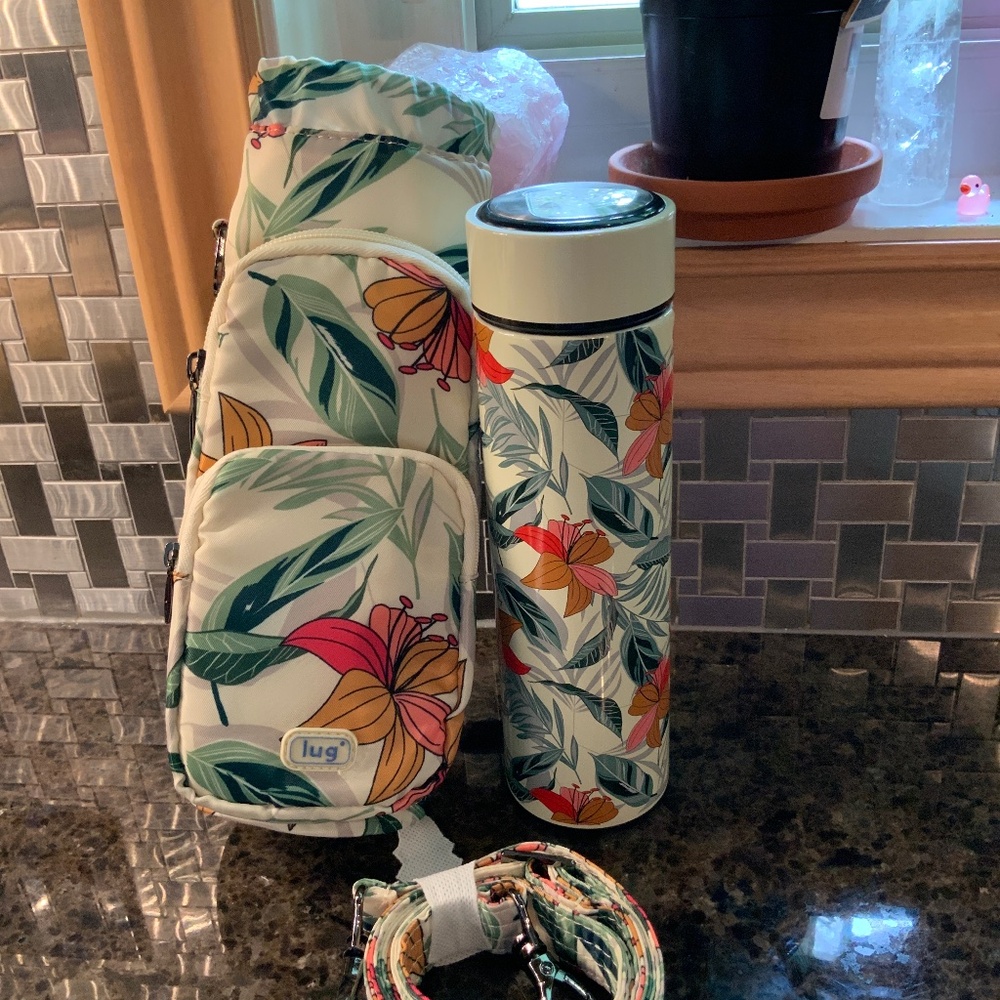 LUG ORIGINAL HUGGIE & CHUGGIE - NWOT
